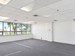 North Bridge Centre (D7), Office #623032841